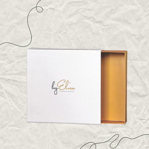 КУТИЈА ЗА НАКИТ